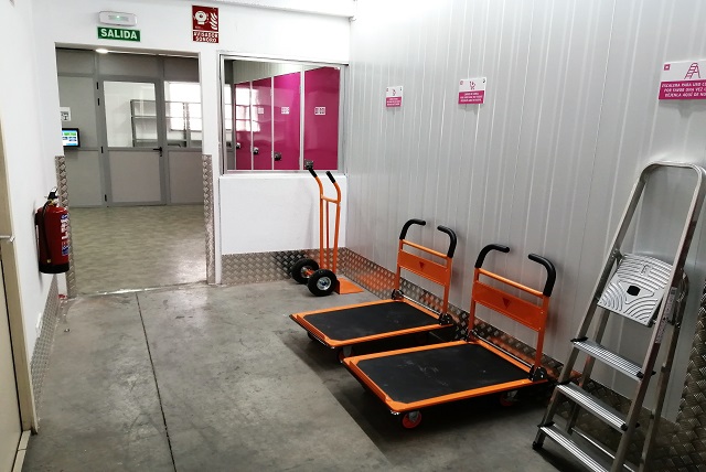 Alquiler de trasteros Valdemoro tiles de carga y descarga